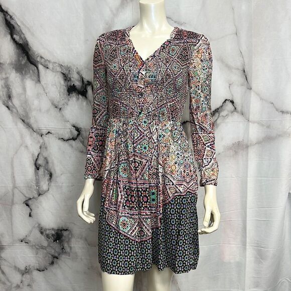 Maevc dress - Picture 1 of 7